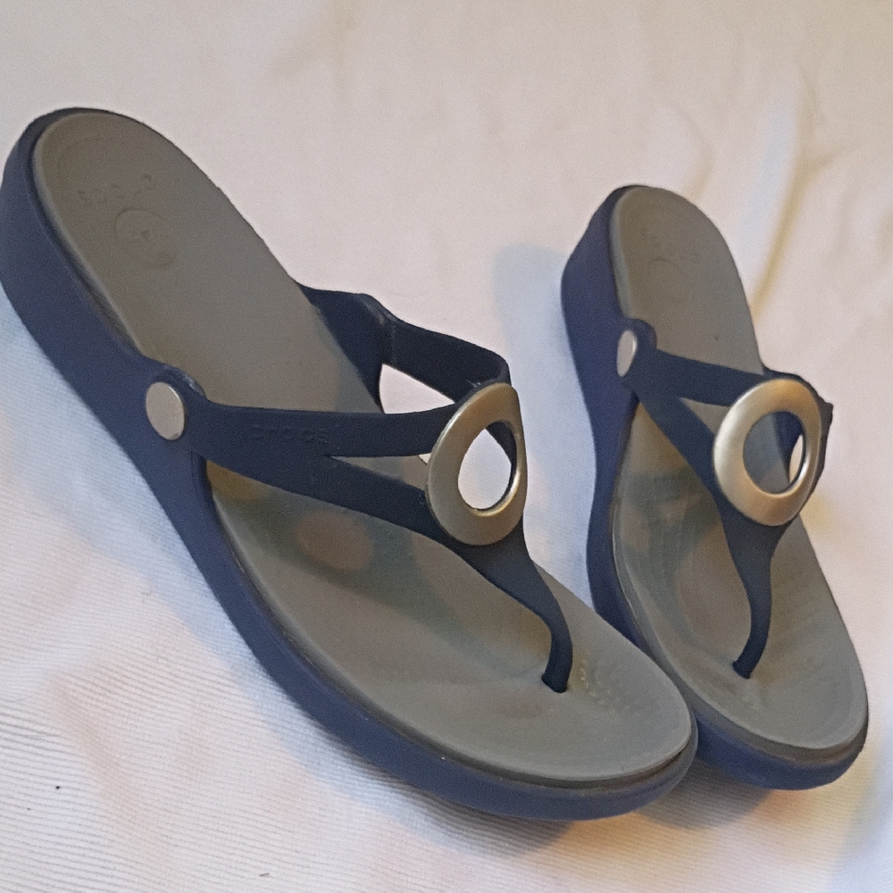 Crocs Women's Blue Wedge Sandals with Silver Accent
